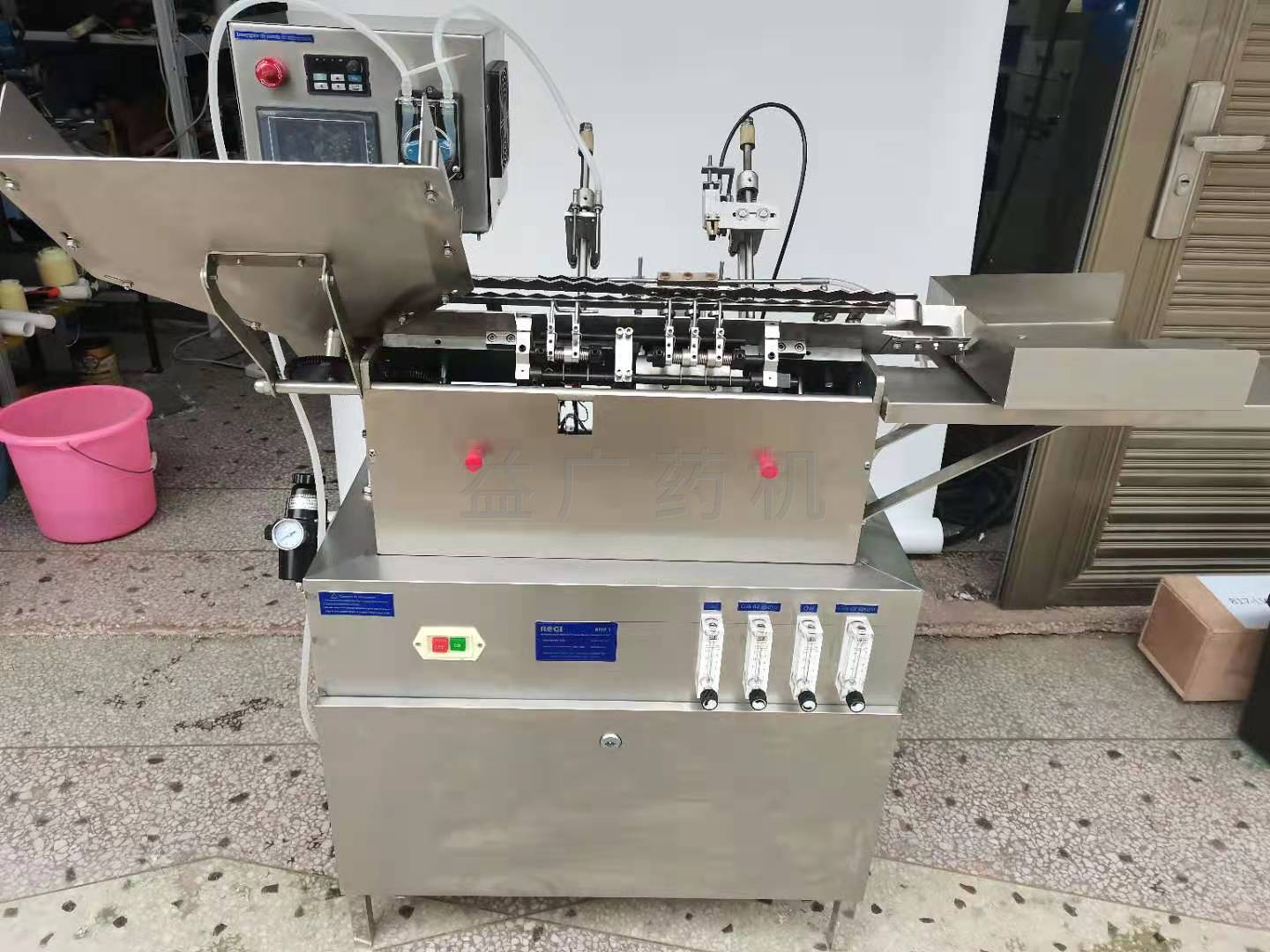 全封閉的10ml蠕動泵安瓿拉絲灌封機 全封閉的10ml蠕動泵安瓿拉絲灌封機